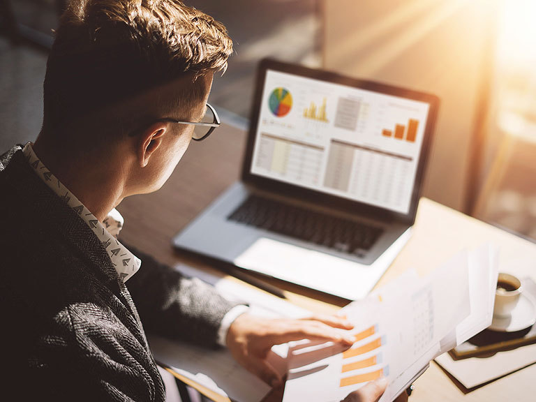 Driving sales enablement through a real-time predictive sales dashboard